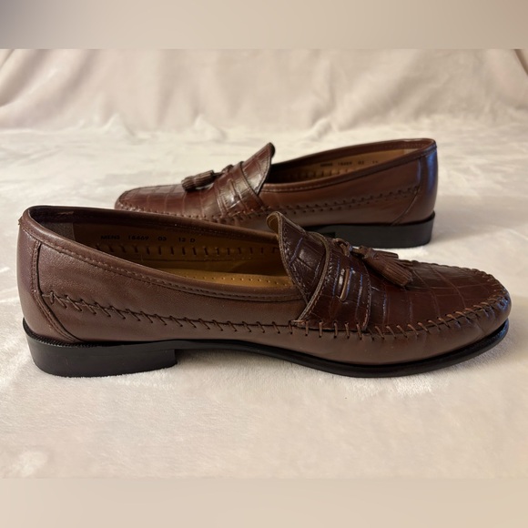 Florsheim Crocodile Pattern Brown Loafers - Picture 4 of 10